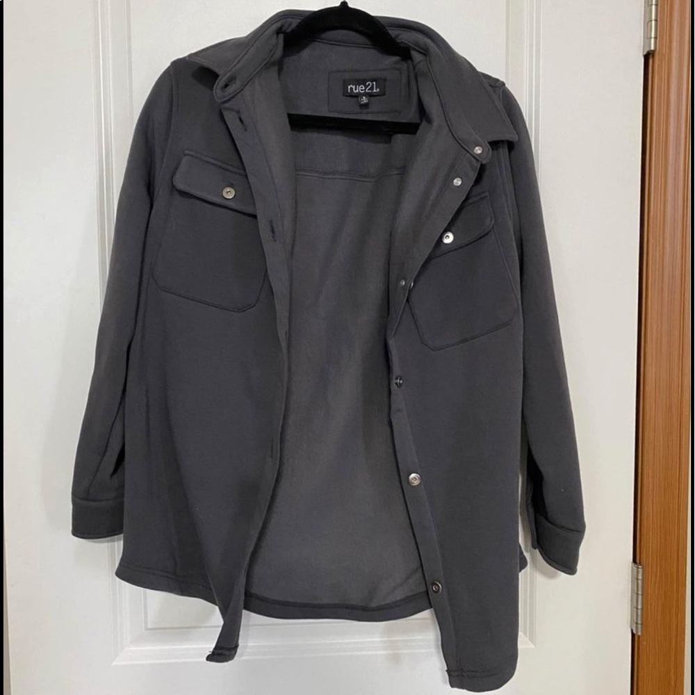 Rue21 Shacket/Jacket size small in Charcoal - NEW